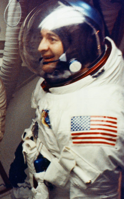 ap17-KSC-72PC-626crop