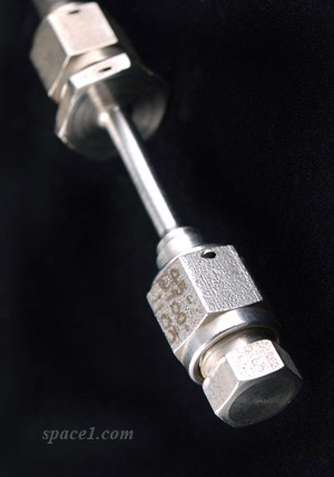 Mercury_1lb_thruster_close