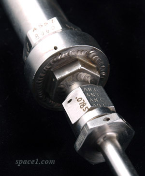 Mercury_24lb_thruster_close
